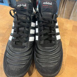 adidas Mundial Team Turf Men's soccer shoes